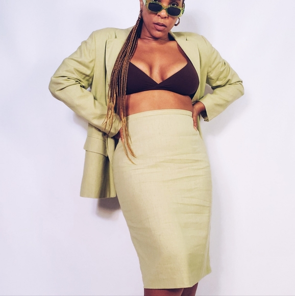 Lime Skirt Suit - Picture 3 of 8